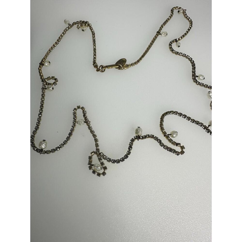 Vintage Signed Miriam Haskell 30” Necklace Pearls And Clear Crystals Gold Tone - Picture 8 of 8
